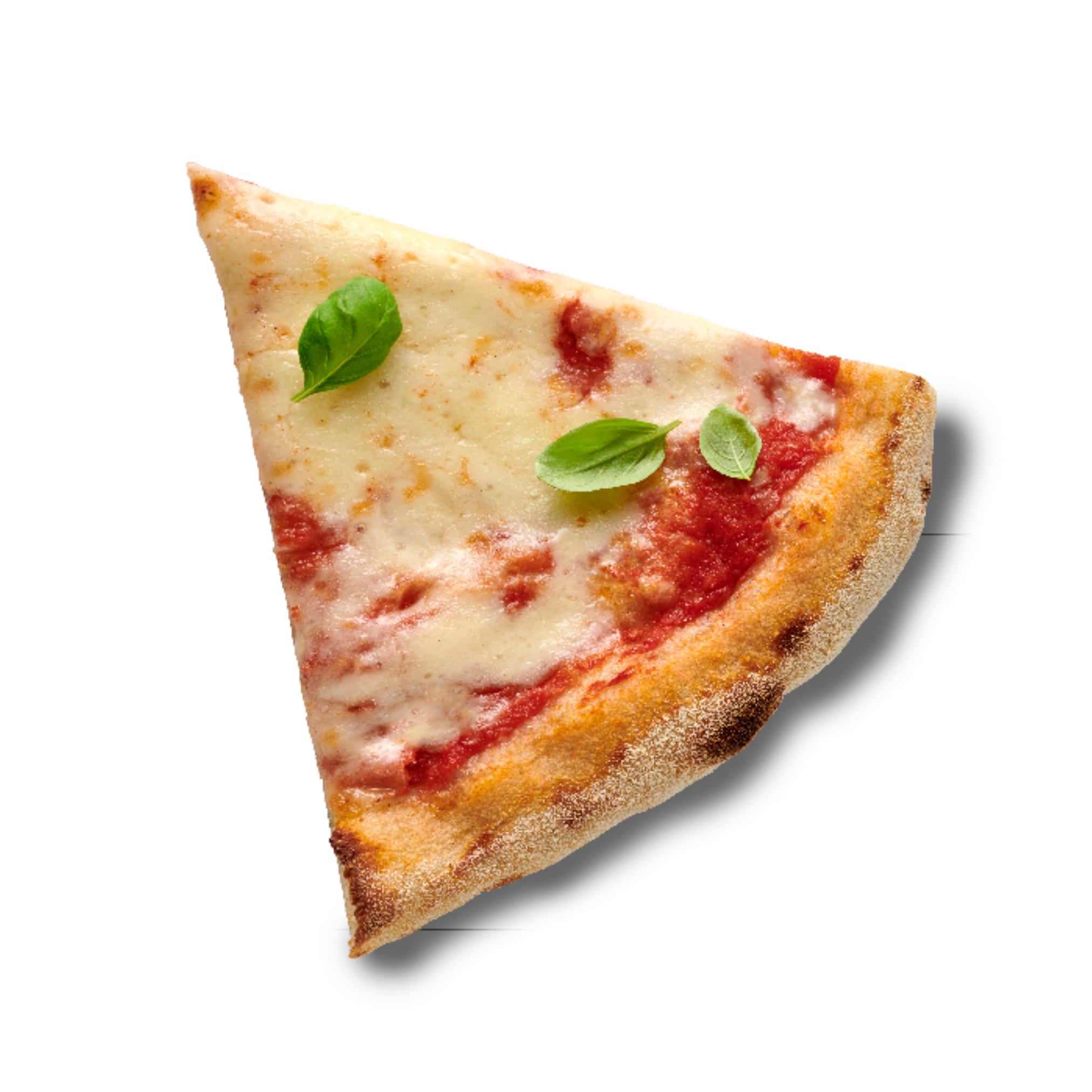 Ein Stück Pizza Margherita mit Käse, Tomatensauce und Basilikumblättern auf schwarzem Hintergrund.