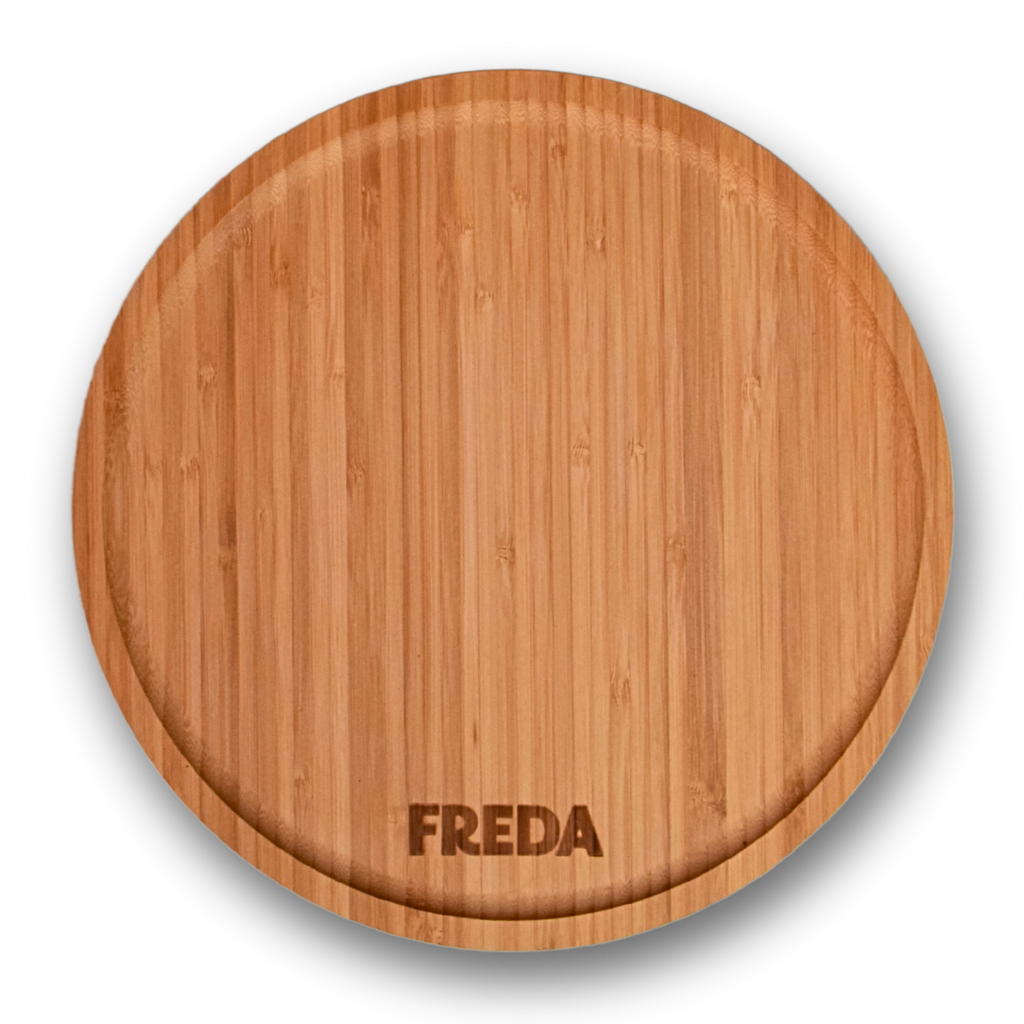 Freda Pizzateller aus Bambus